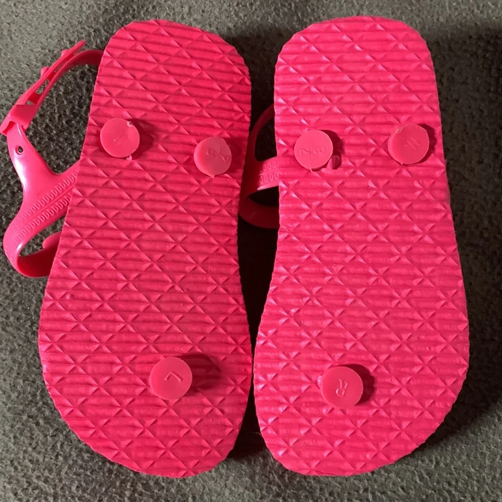 Toddler girl’s pink polka dot sandals.  Adjustable strap.  Size M (7-8). - Picture 2 of 6